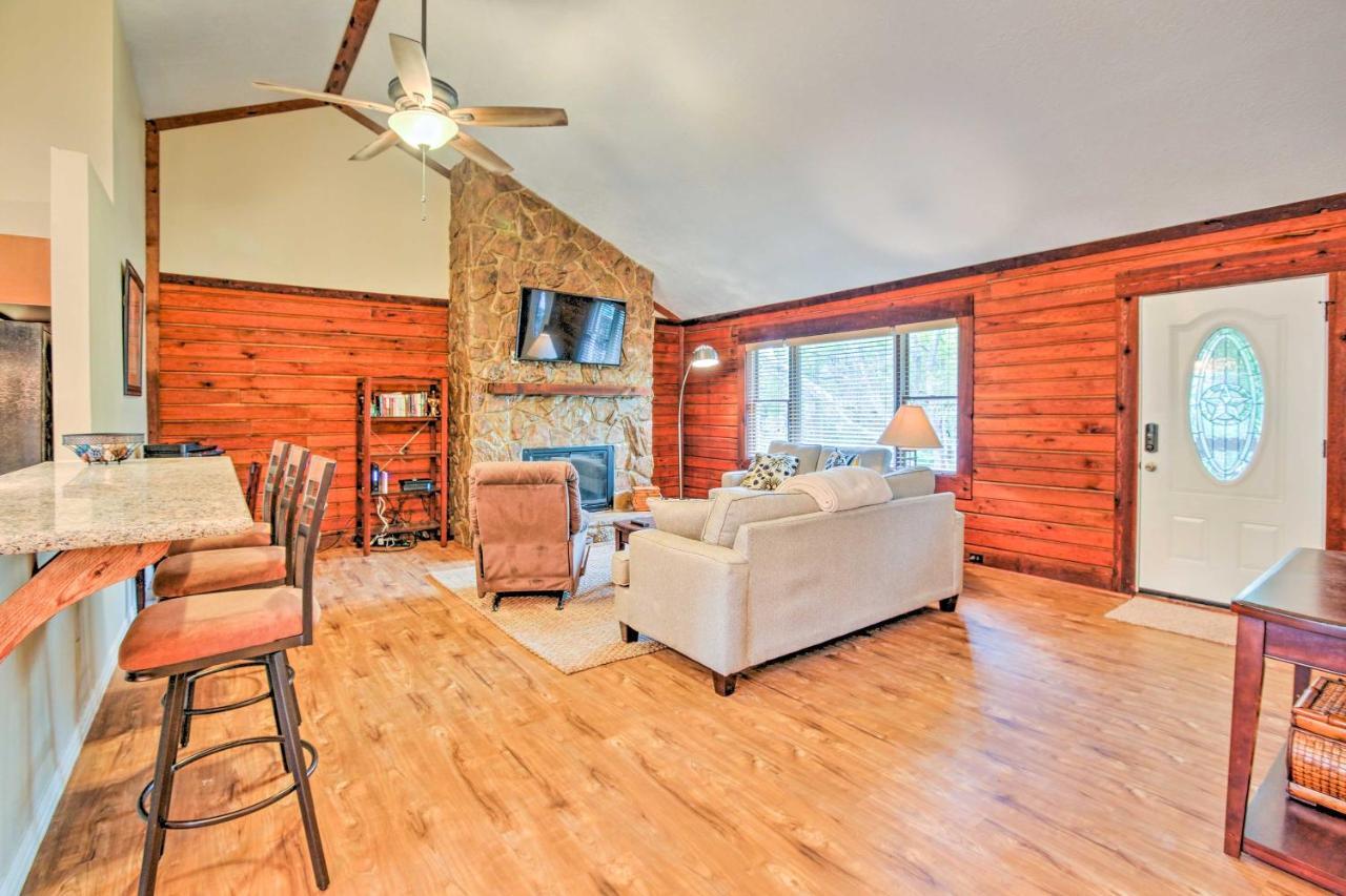 Spacious Kemah Clear Lake Home With Porch And Fire Pit Exterior foto